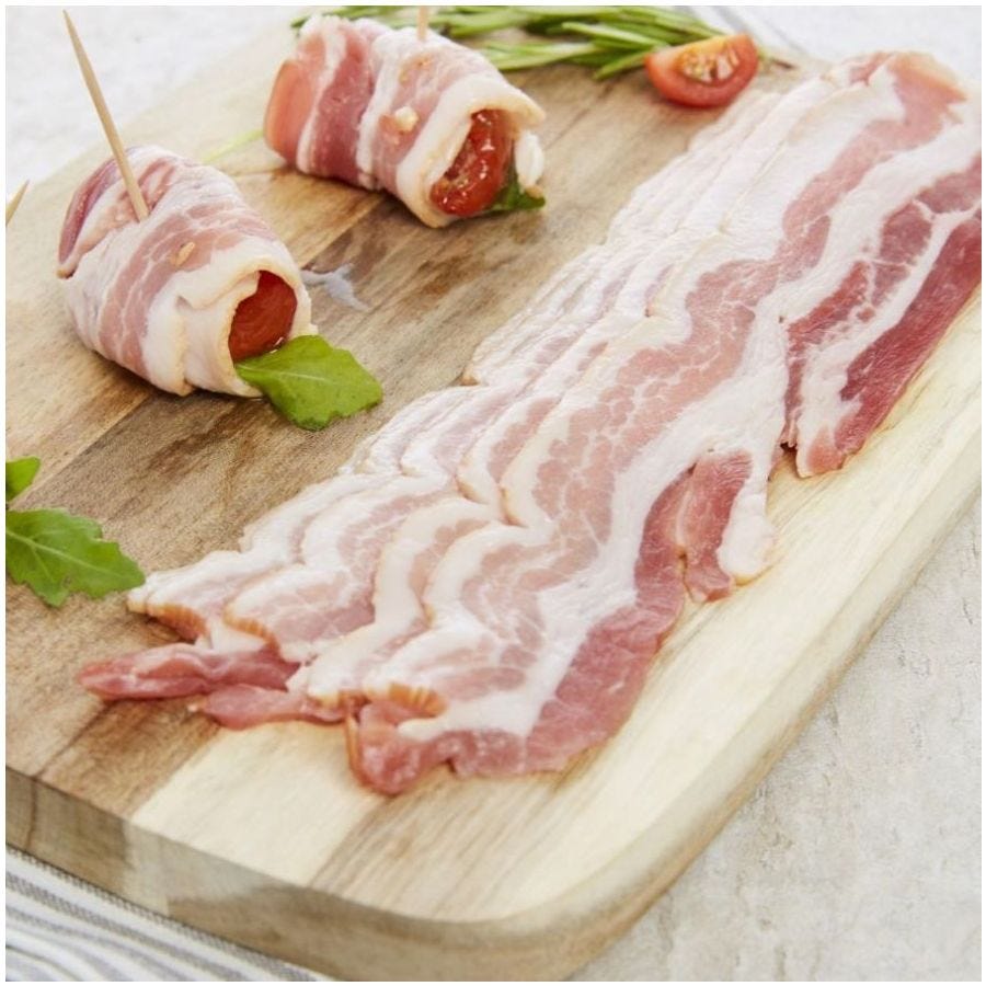 Poitrine de porc supérieure fumée tranchée