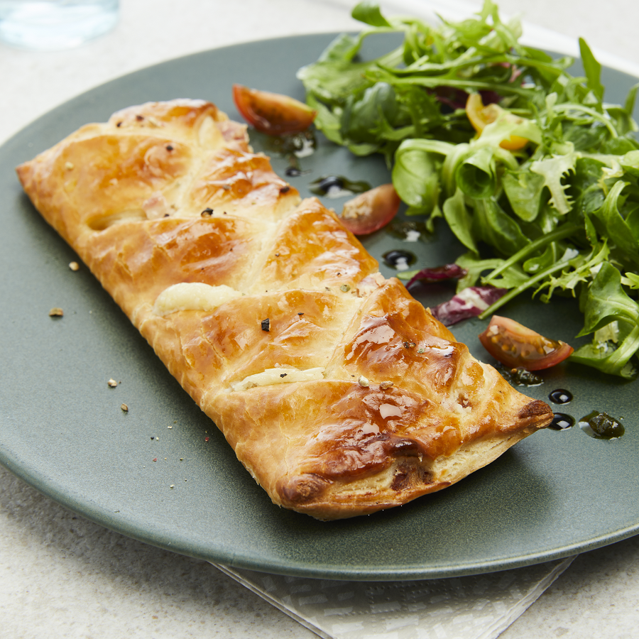 Feuilleté tressé au jambon et au fromage 