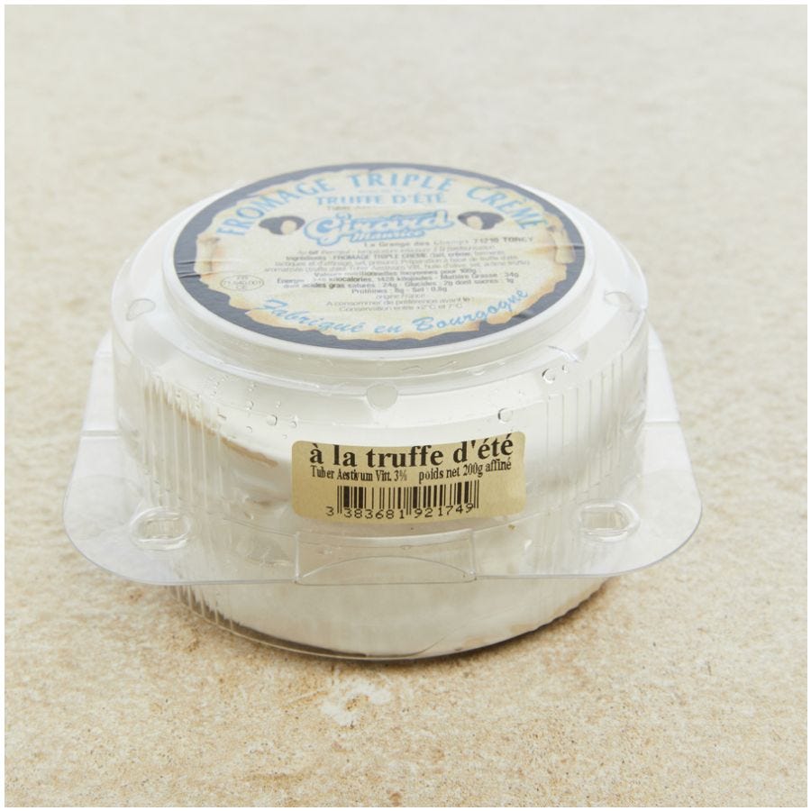 Fromage triple crème affiné aux truffes d'été