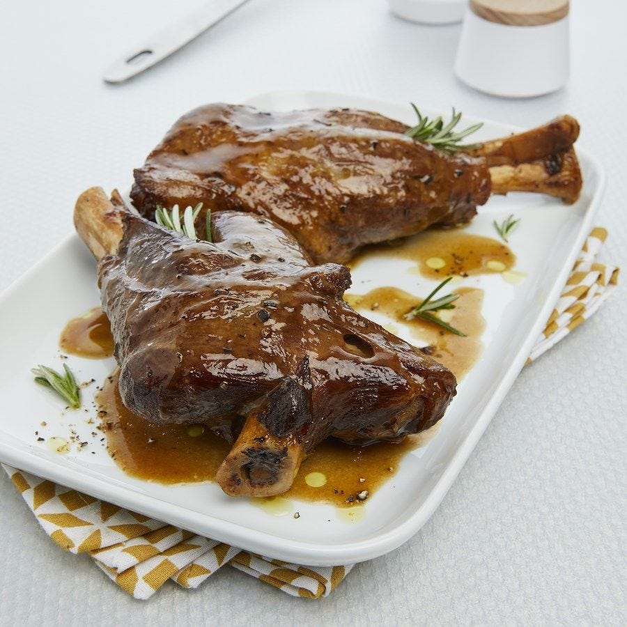 Jarret d'agneau cuit sauce au romarin