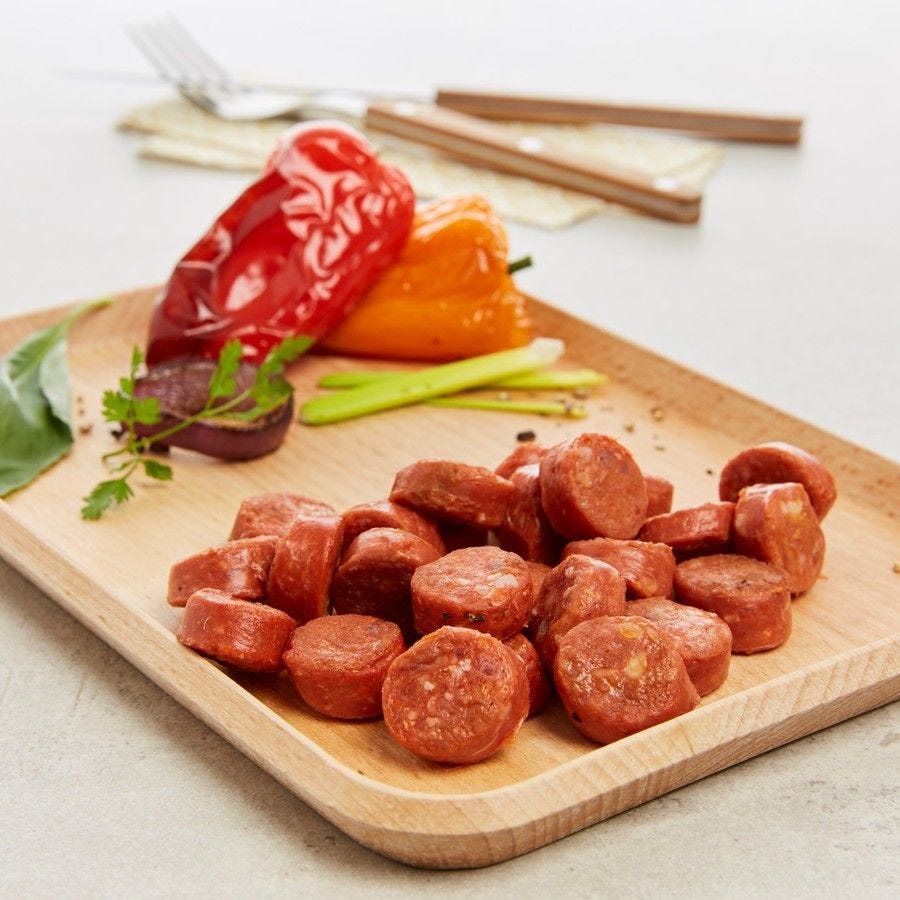 Merguez de bœuf halal cuite tranchée