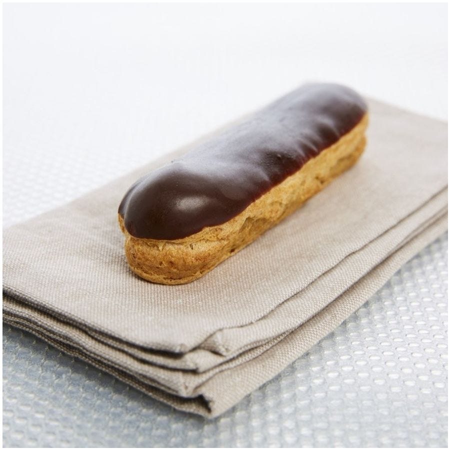 Éclair au chocolat