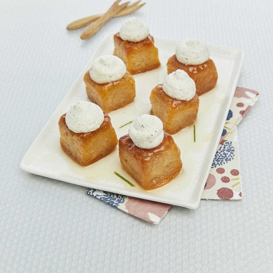 Mini baba au rhum crème chantilly