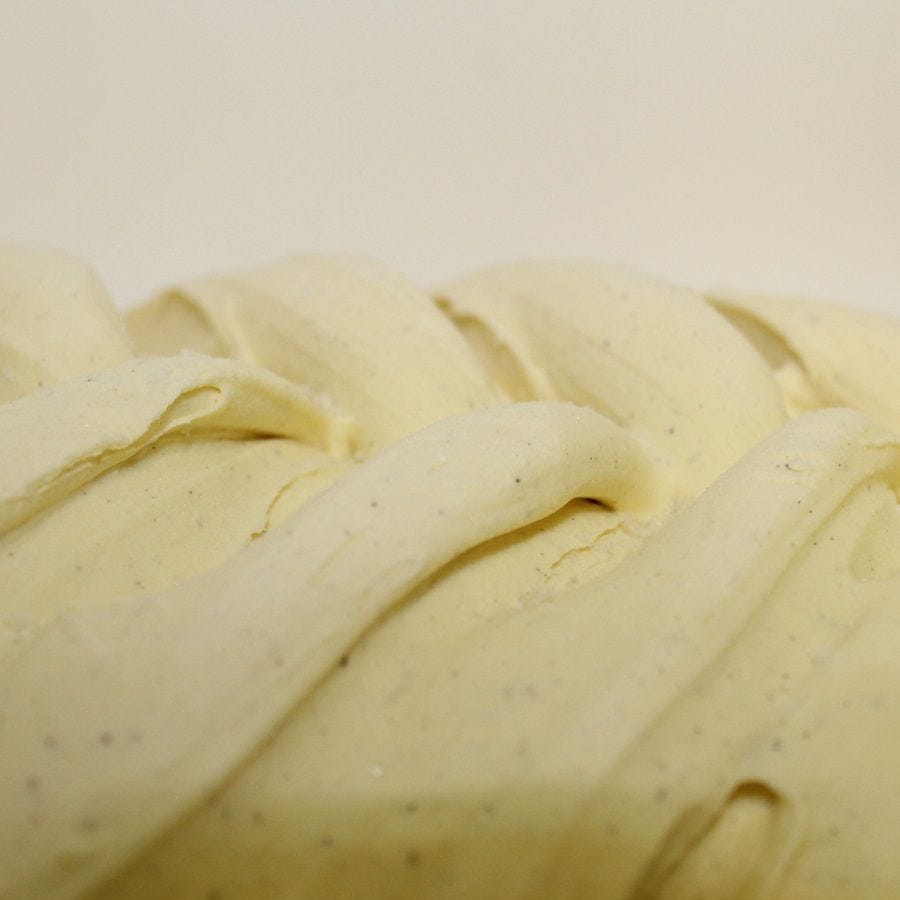 Glace vanille façonnée artisanale