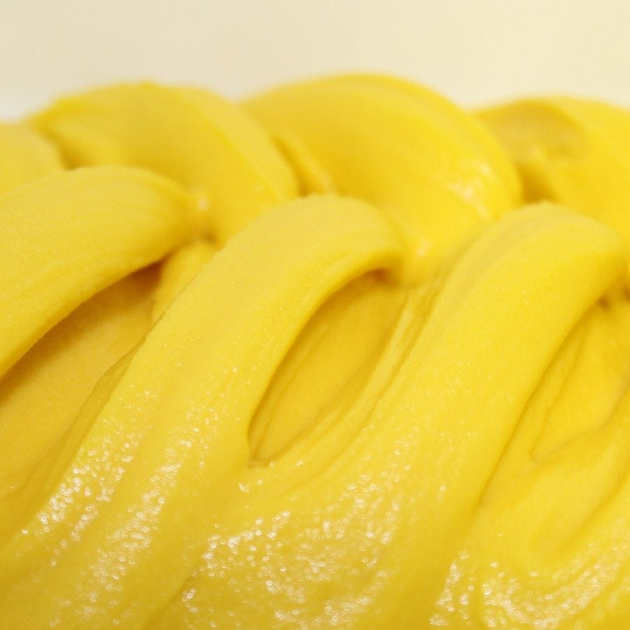 Glace crème catalane façonnée artisanale