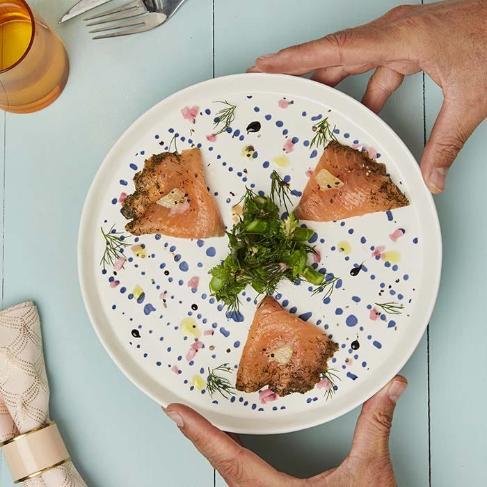 saumon gravelax asperges herbes potageres caviar